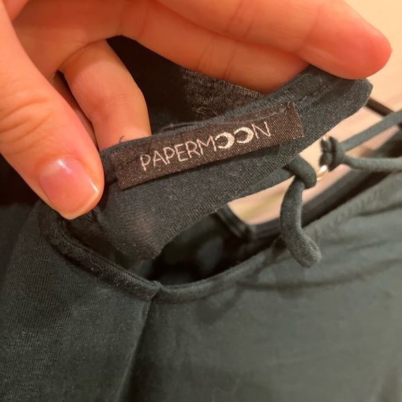 Emerald Green Women’s Detailed Back T shirt Size Small - Picture 3 of 3